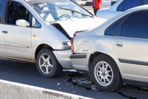 How Payer Personal Injury Lawyers Can Help After a Highway Crash in Orlando